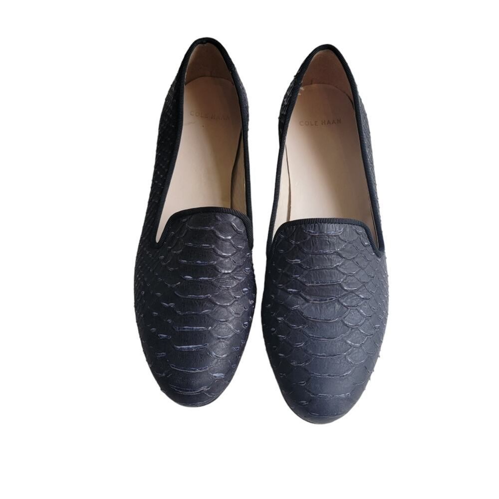 Cole Haan Midnight Navy Snakeskin Textured Slip On Loafer Size 6